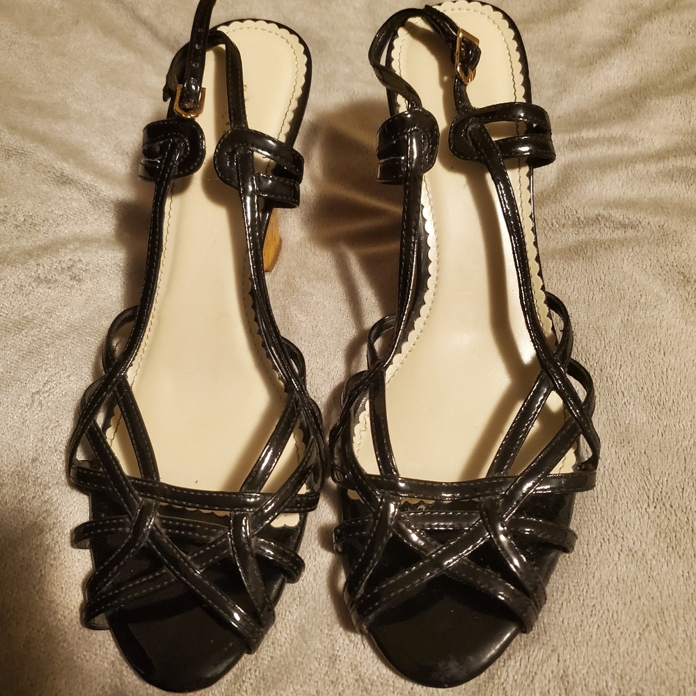 Wedge heels